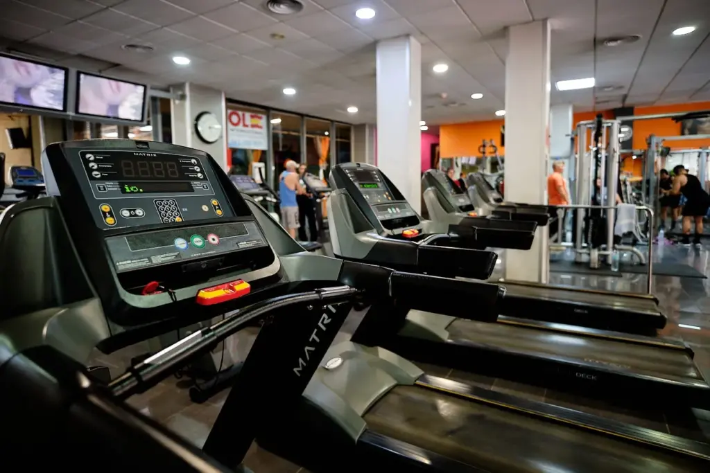 Aro fitness maquinas cardio correr